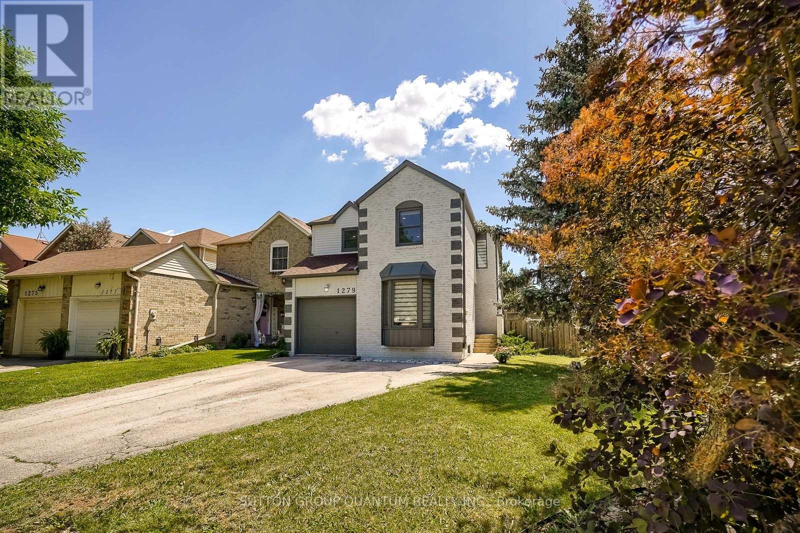 1279 Hedgestone Crescent S, Oakville, Ontario  L6M 1X9 - Photo 9 - W13824576