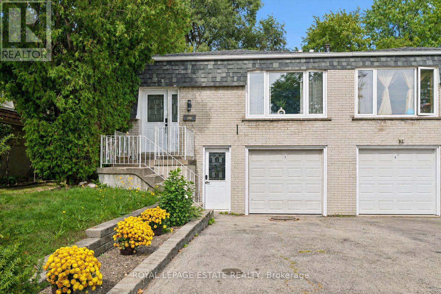 3325 STRABANE DRIVE, Mississauga, Ontario