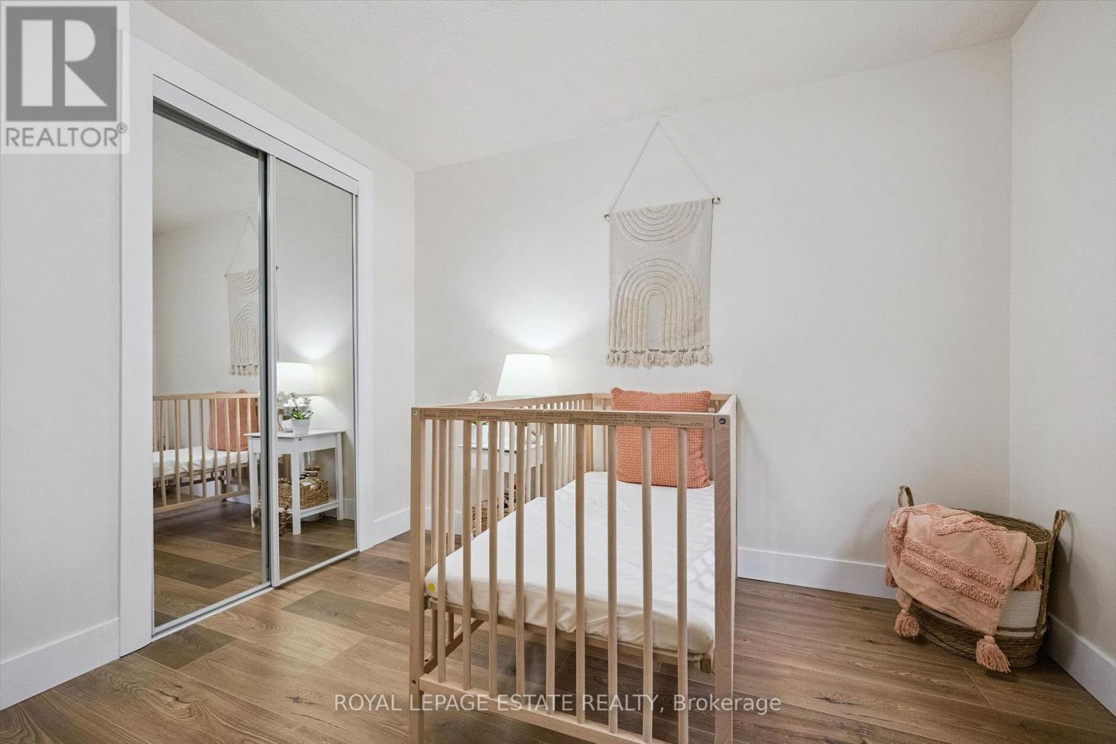 3325 Strabane Drive, Mississauga, Ontario  L5C 1W9 - Photo 20 - W13824612