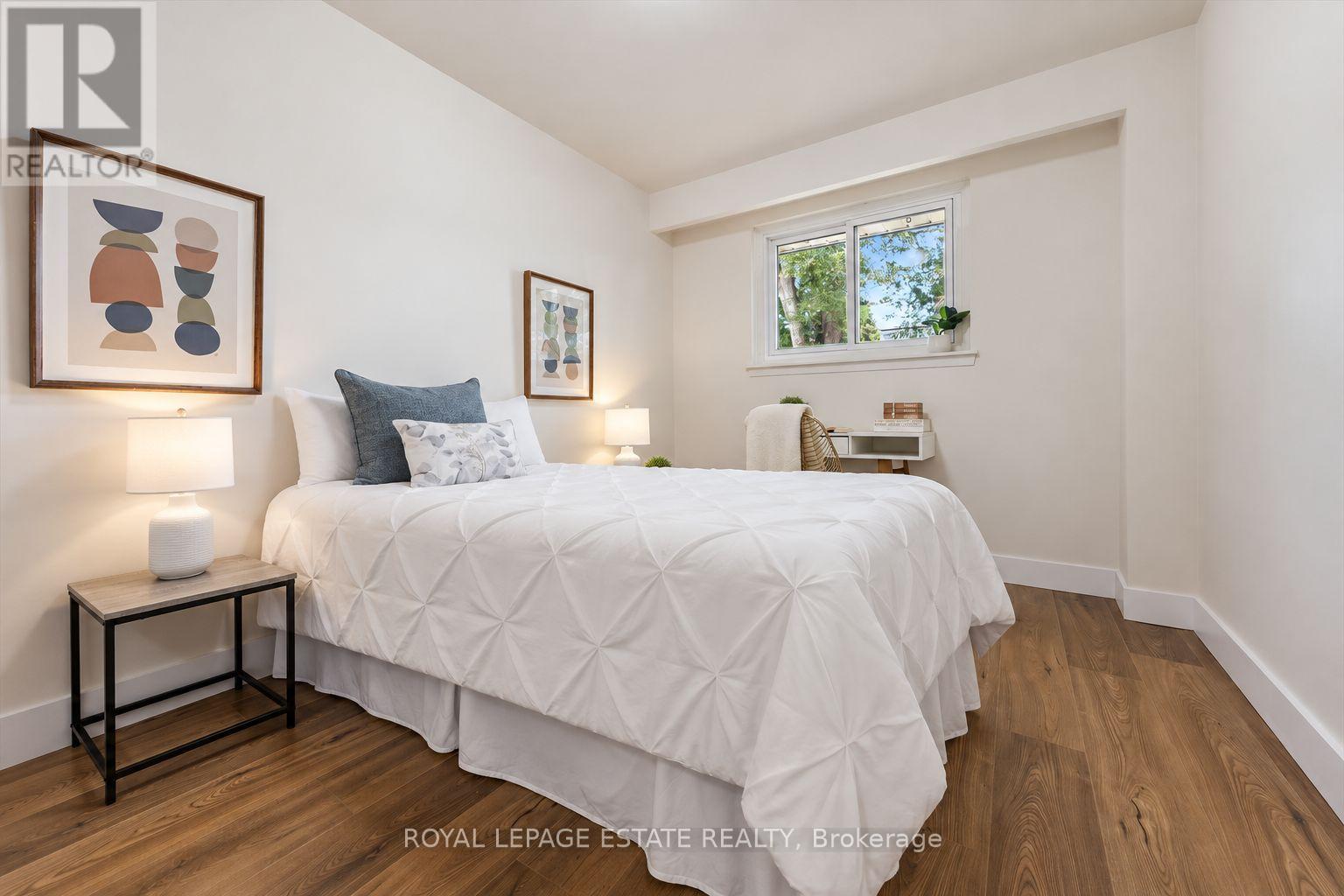3325 Strabane Drive, Mississauga, Ontario  L5C 1W9 - Photo 26 - W13824612
