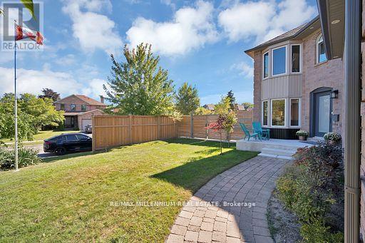 4165 Credit Pointe Drive, Mississauga, Ontario  L5M 3K3 - Photo 4 - W13824630