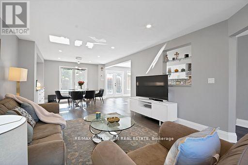4165 Credit Pointe Drive, Mississauga, Ontario  L5M 3K3 - Photo 7 - W13824630