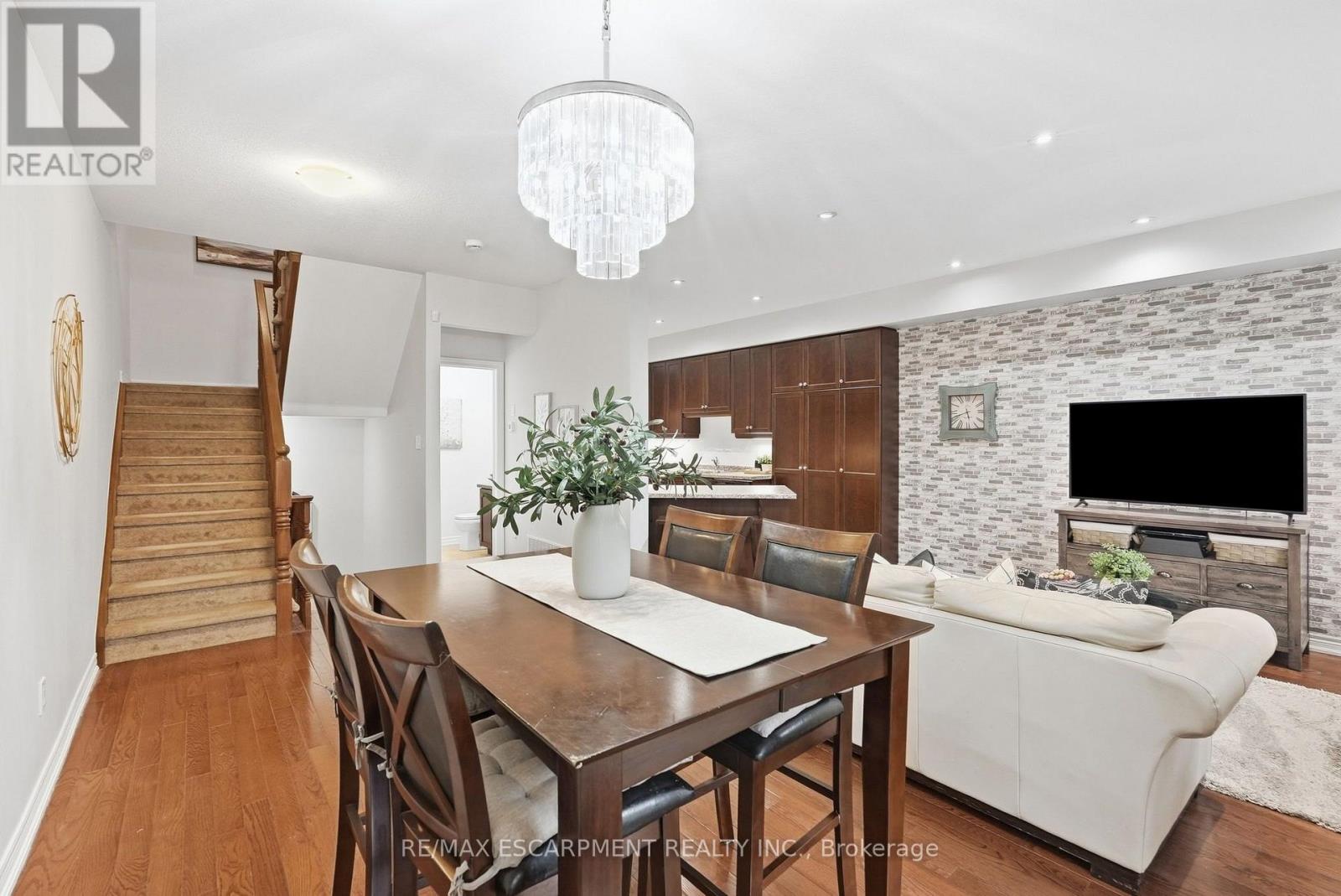 49 - 181 Plains Road W, Burlington, Ontario  L7T 0B1 - Photo 13 - W13824638