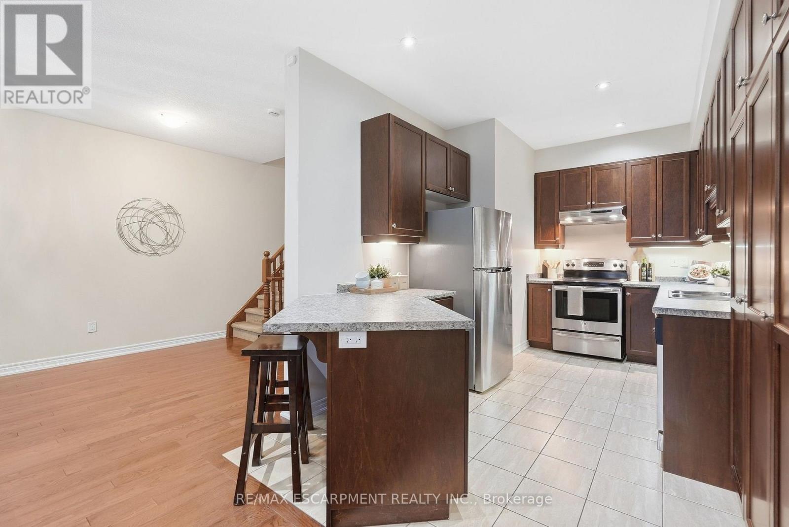 49 - 181 Plains Road W, Burlington, Ontario  L7T 0B1 - Photo 19 - W13824638