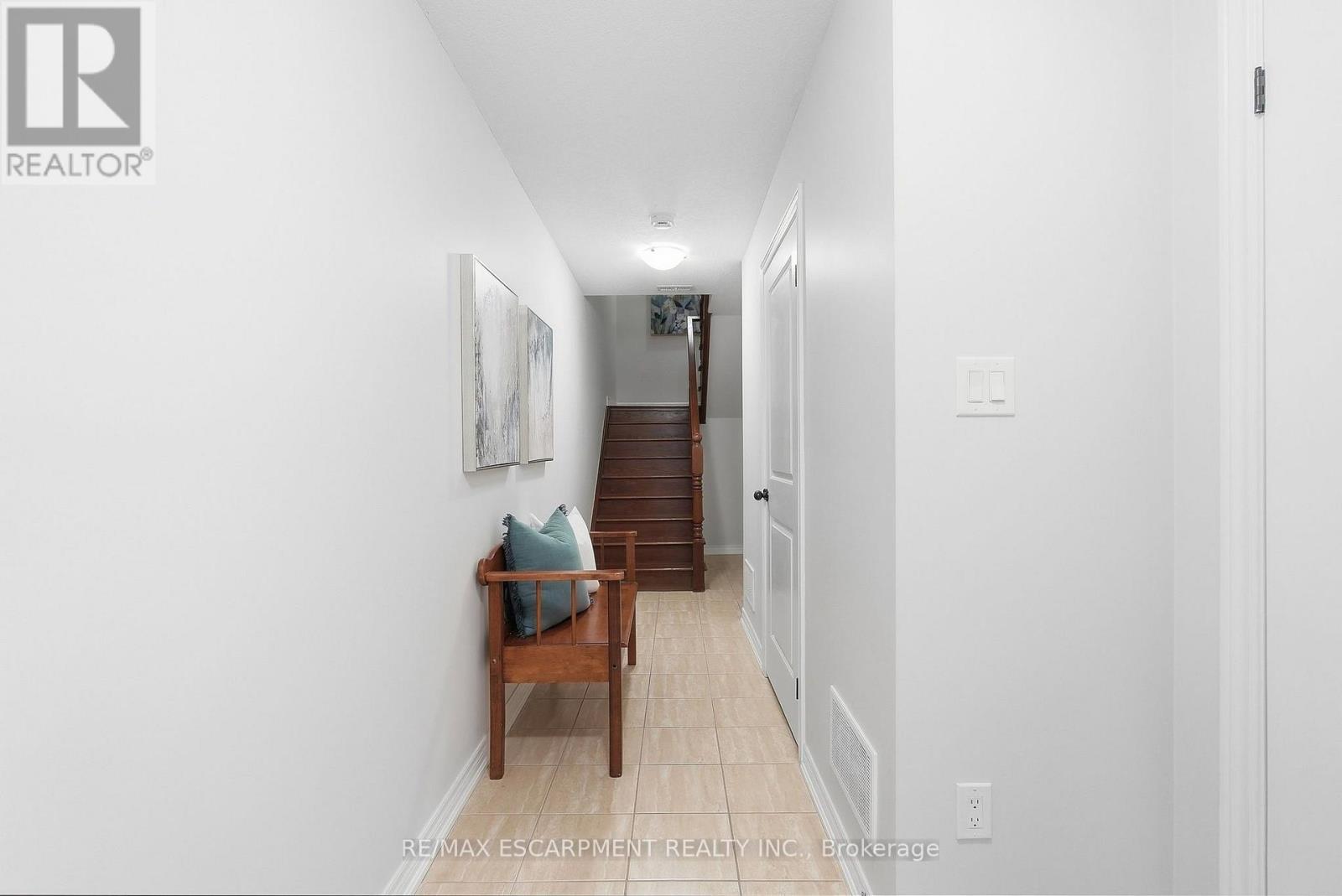 49 - 181 Plains Road W, Burlington, Ontario  L7T 0B1 - Photo 8 - W13824638