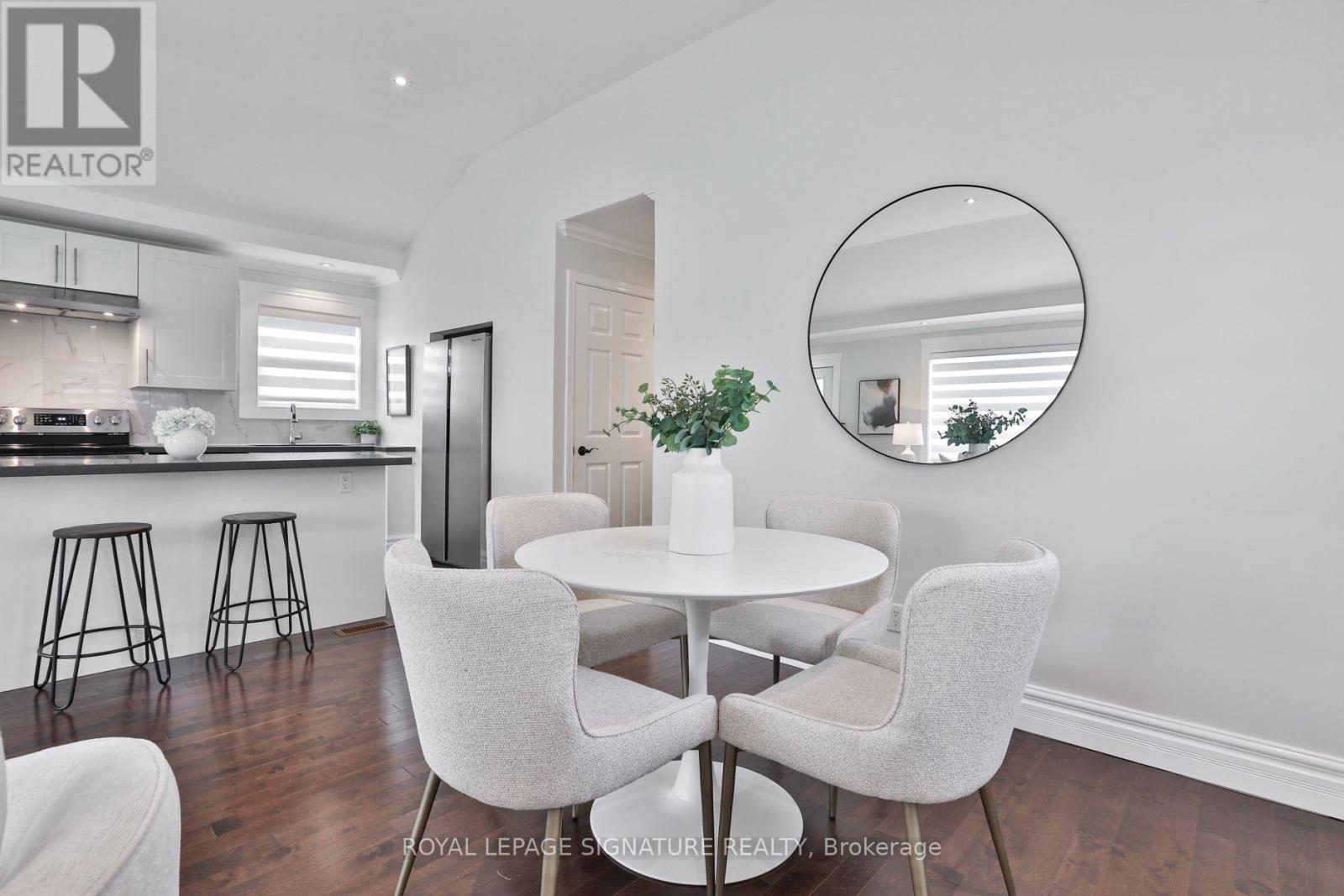 17 Flora Drive, Toronto, Ontario  M1P 1A1 - Photo 14 - E13815776