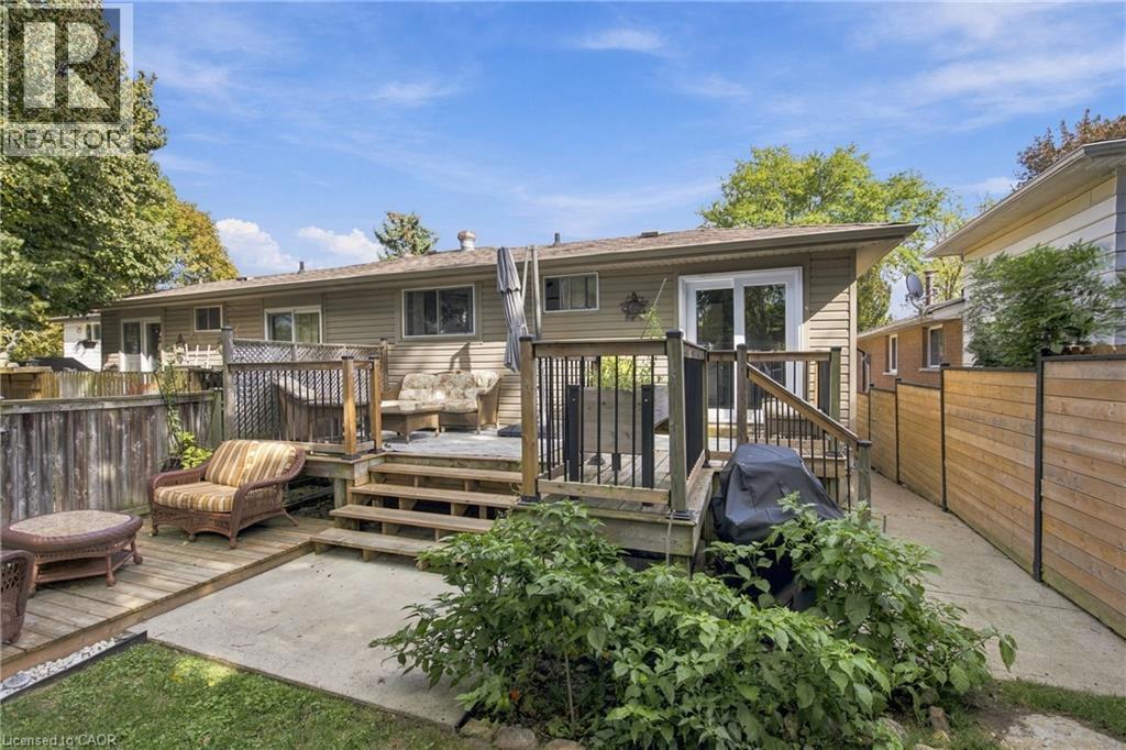 12 Glamis Court, Hamilton, Ontario  L9C 6B3 - Photo 14 - 40866221