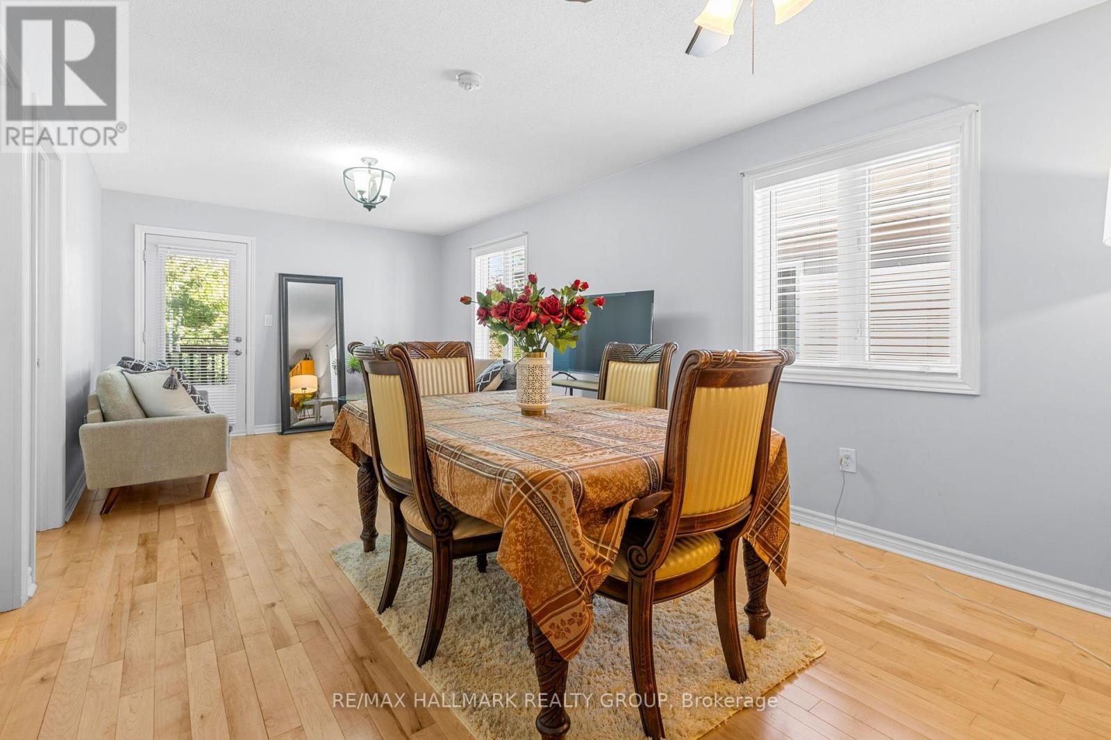 21 - 21 PERTHMORE STREET photo 17