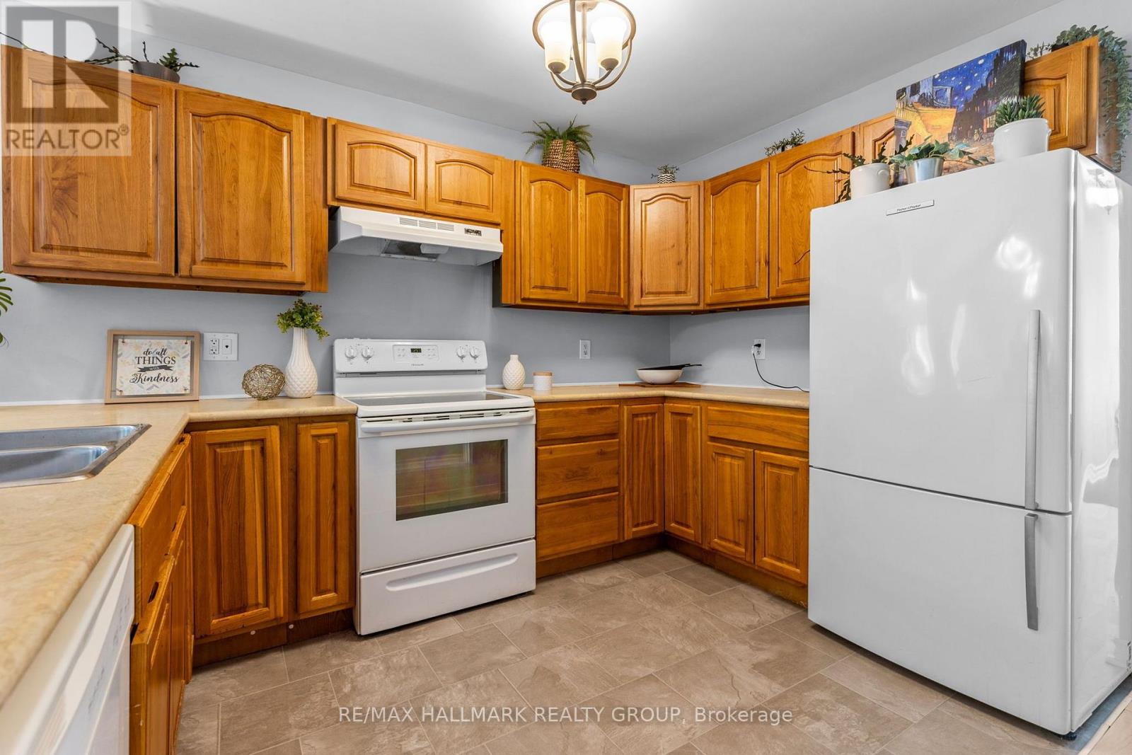 21 - 21 PERTHMORE STREET photo 15