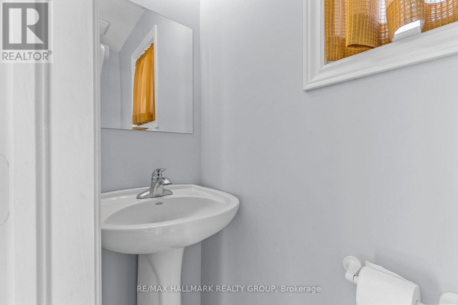 21 - 21 PERTHMORE STREET photo 25