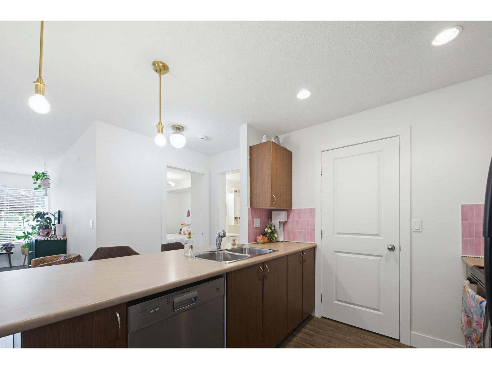 104 2581 Langdon Street, Abbotsford, British Columbia  V2T 7A3 - Photo 12 - R3167519