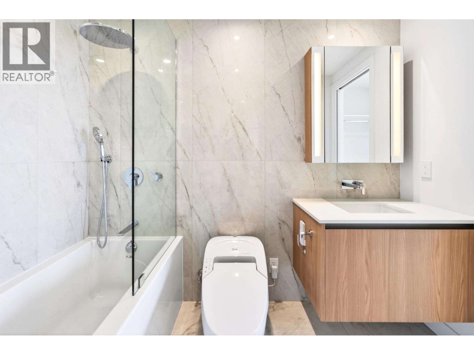 1304 135 E 13th Street, North Vancouver, British Columbia  V7L 0J8 - Photo 11 - R3169153