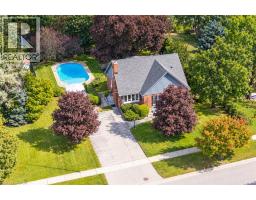 33 THE STRAND Avenue, Brantford, Ontario