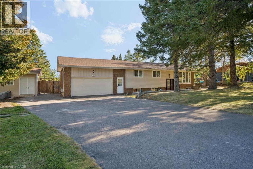 210 PATRICIA Crescent, Selwyn, Ontario