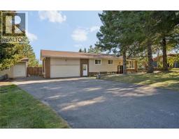 210 PATRICIA Crescent, Selwyn, Ontario