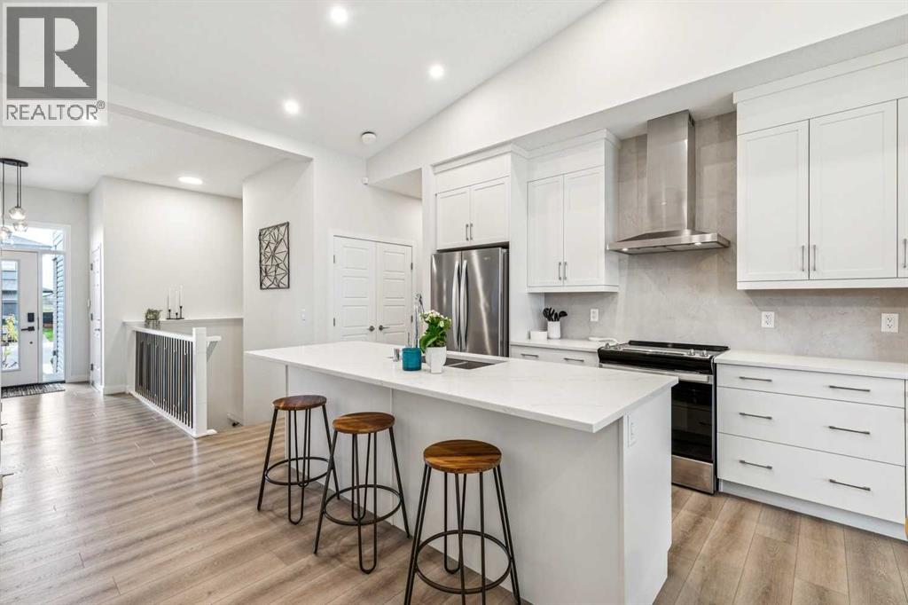 72 Wolf Hollow Villas SE, Calgary, Alberta  T2X 5K2 - Photo 3 - A2347732