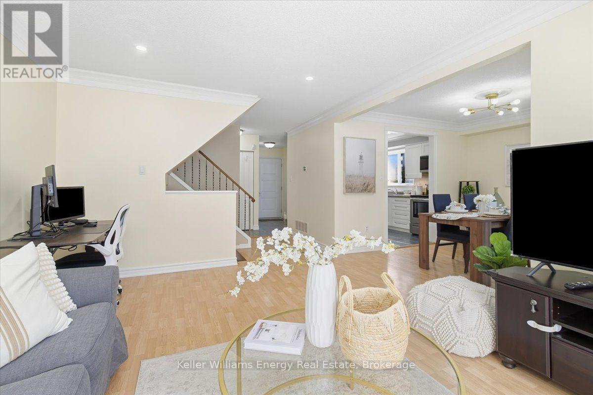 1569 Geta Circle, Pickering, Ontario  L1V 3B5 - Photo 8 - E13824748
