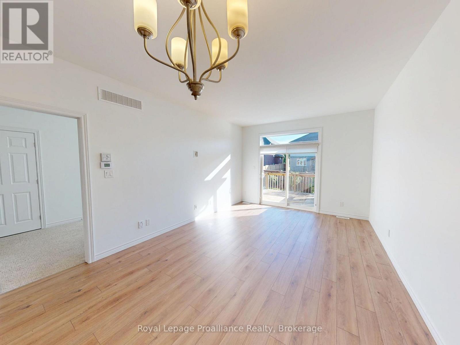 58 Ledgerock Court, Quinte West, Ontario  K8R 1G3 - Photo 11 - X13824760