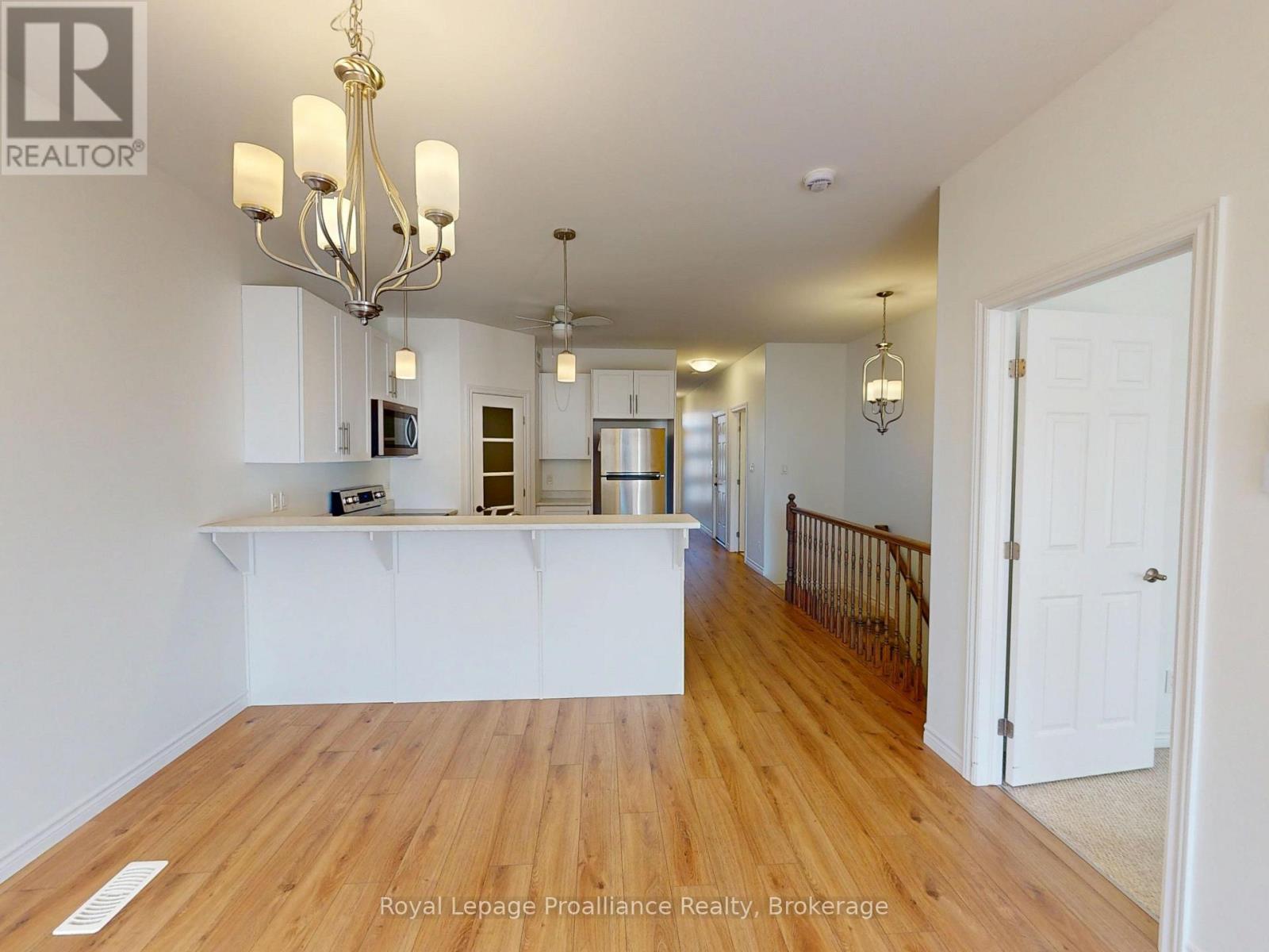58 Ledgerock Court, Quinte West, Ontario  K8R 1G3 - Photo 7 - X13824760