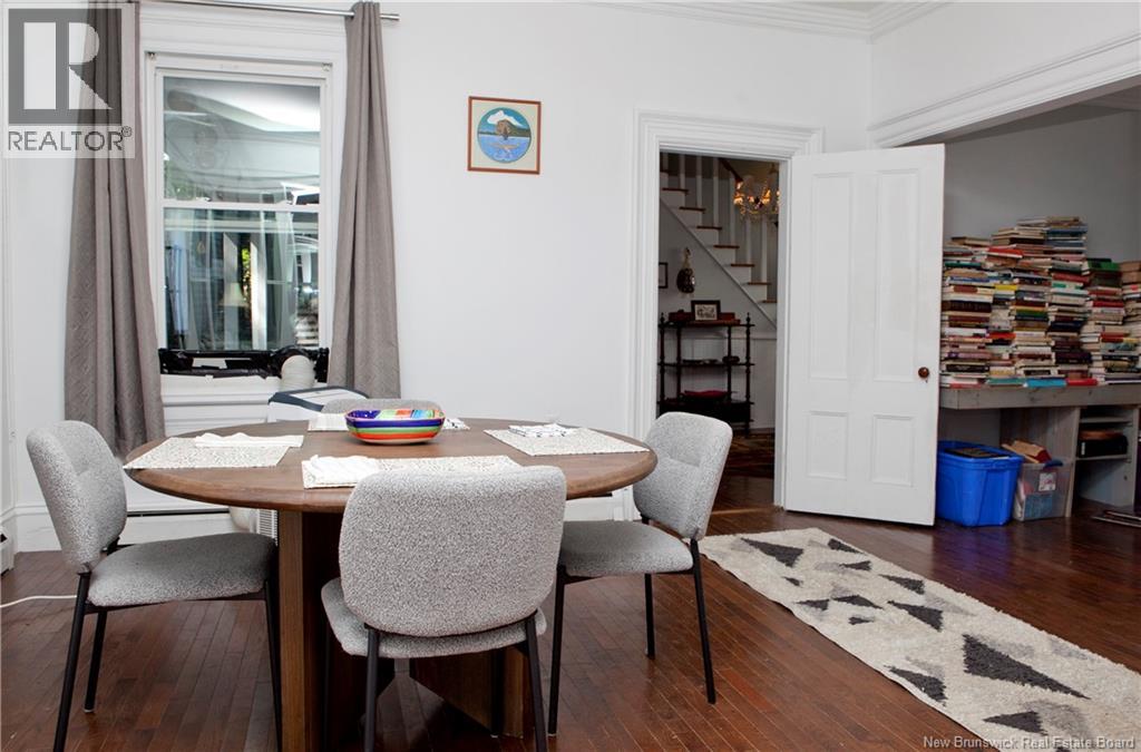 126 Broadway Street photo 28
