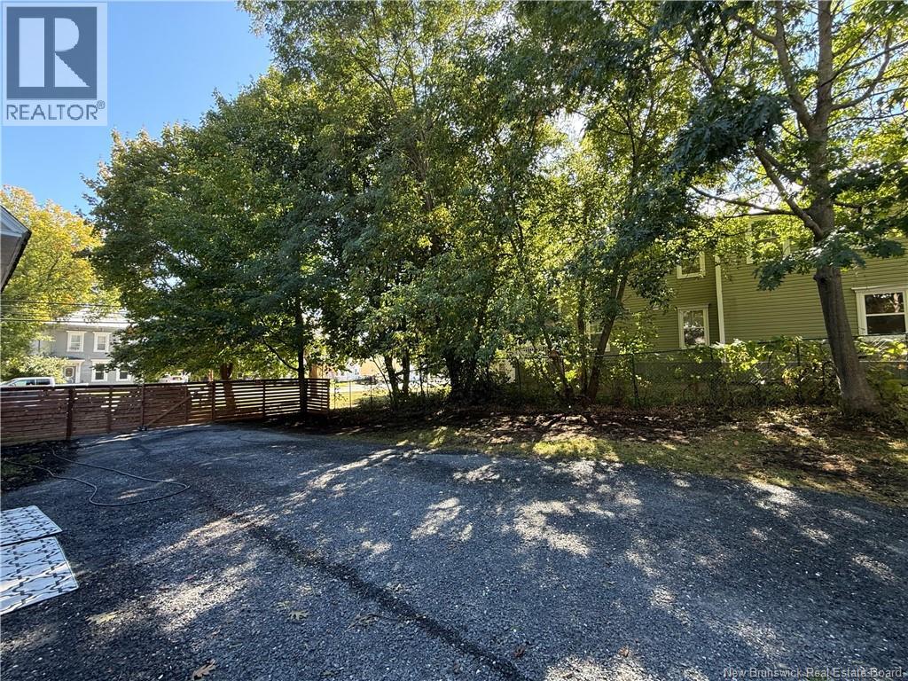 126 Broadway Street photo 50