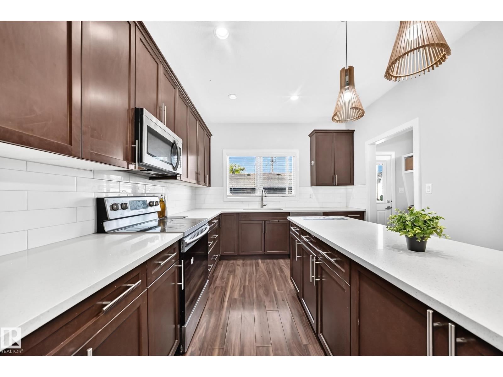 12212 124 St Nw, Edmonton, Alberta  T5L 0N2 - Photo 5 - E4510197