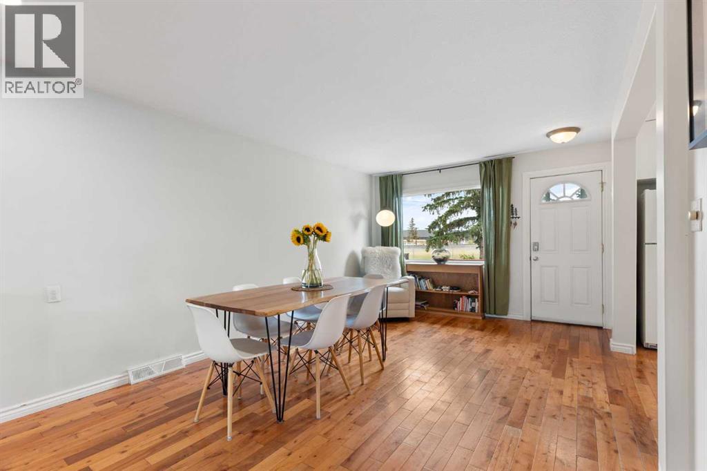 3708 66 Street NW photo 9
