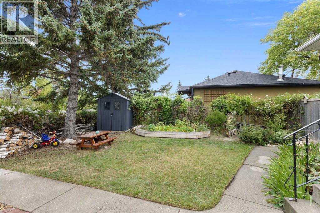 3708 66 Street NW photo 39