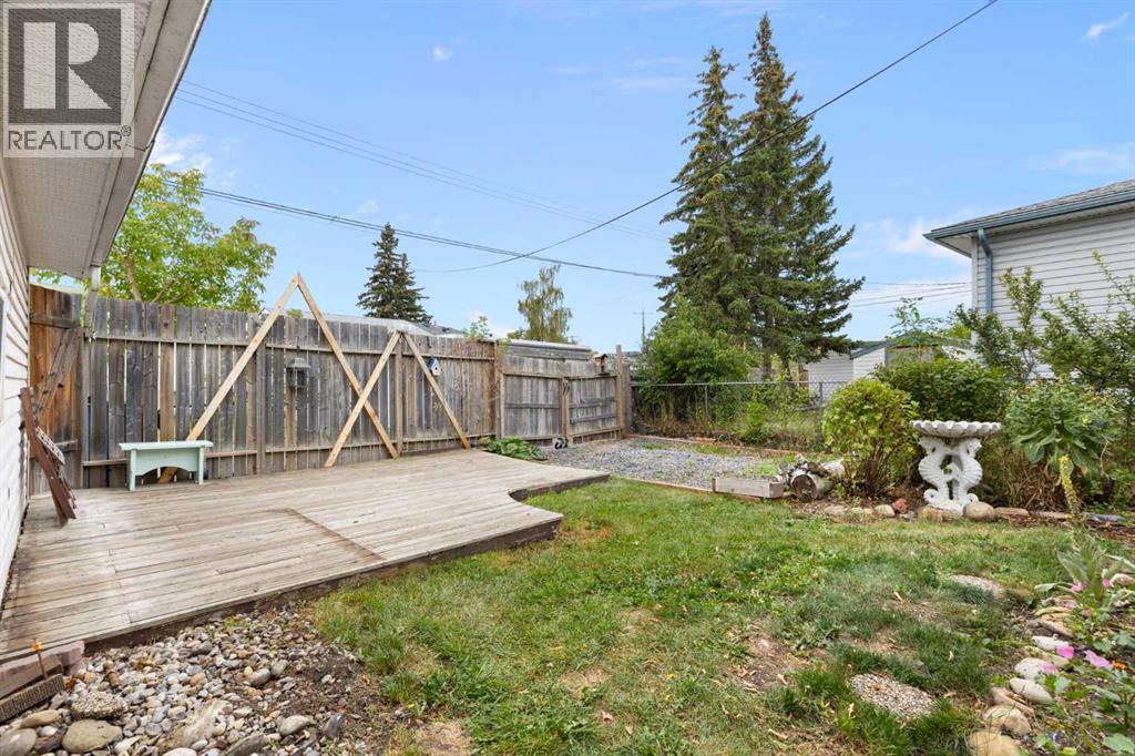 3708 66 Street NW photo 43