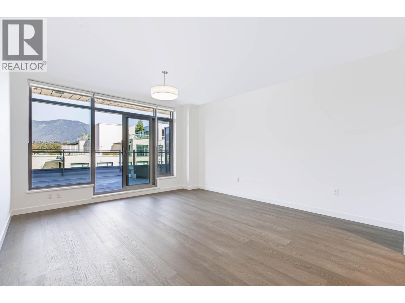 704 777 Harbour Way, Vancouver, British Columbia  V7P 0G2 - Photo 4 - R3169067