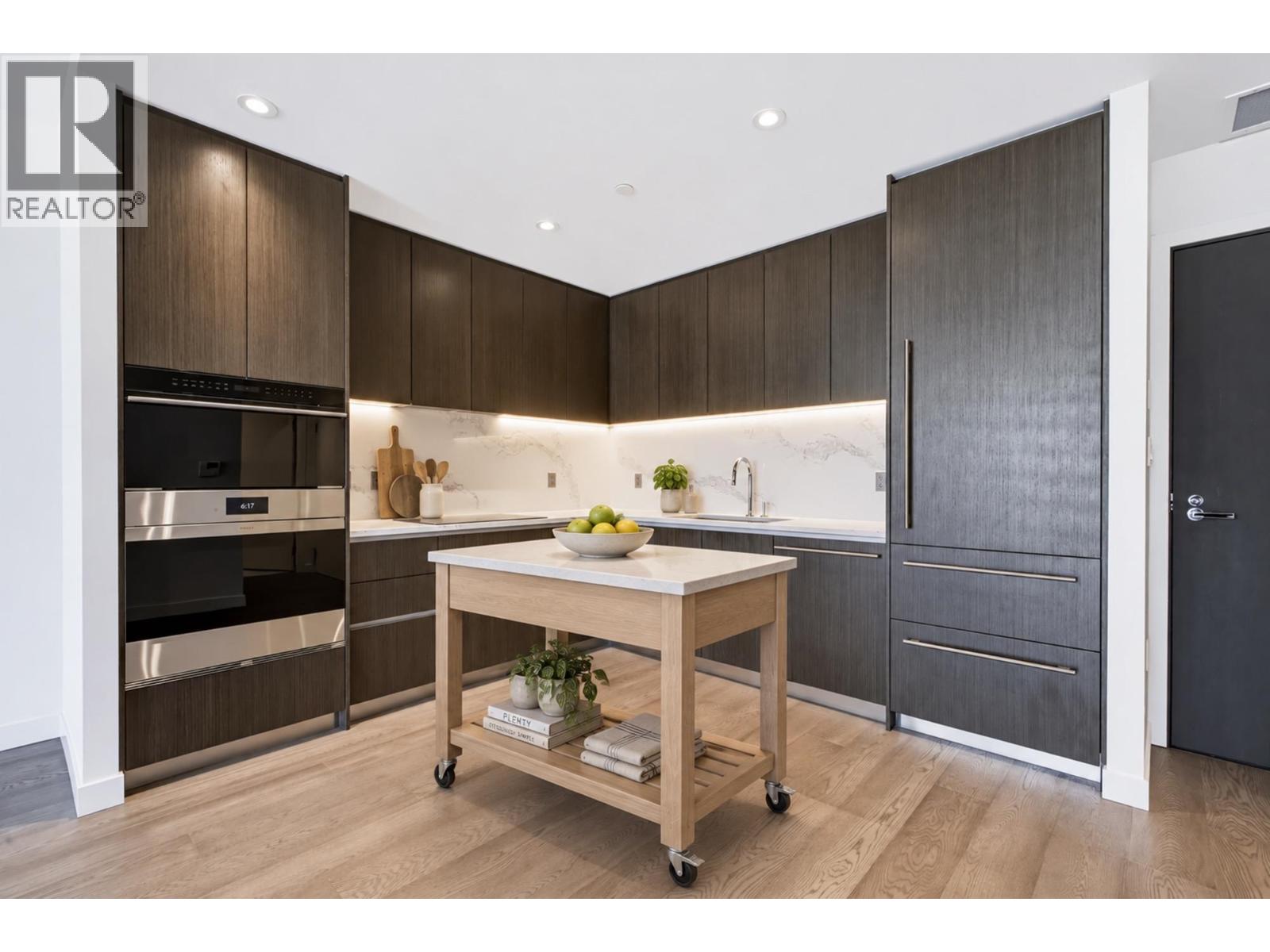 704 777 Harbour Way, Vancouver, British Columbia  V7P 0G2 - Photo 10 - R3169067