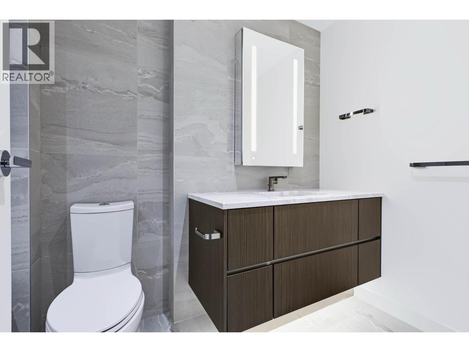 704 777 Harbour Way, Vancouver, British Columbia  V7P 0G2 - Photo 19 - R3169067