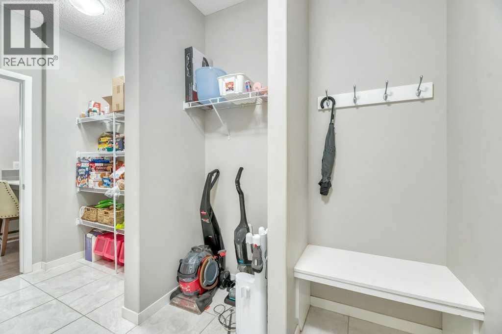 24 Evansborough Road NW, Calgary, Alberta  T3P 0R1 - Photo 17 - A2344340