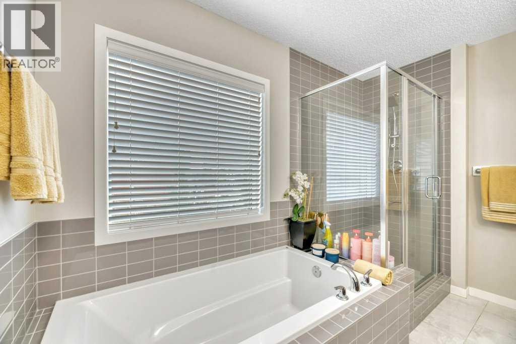 24 Evansborough Road NW, Calgary, Alberta  T3P 0R1 - Photo 24 - A2344340