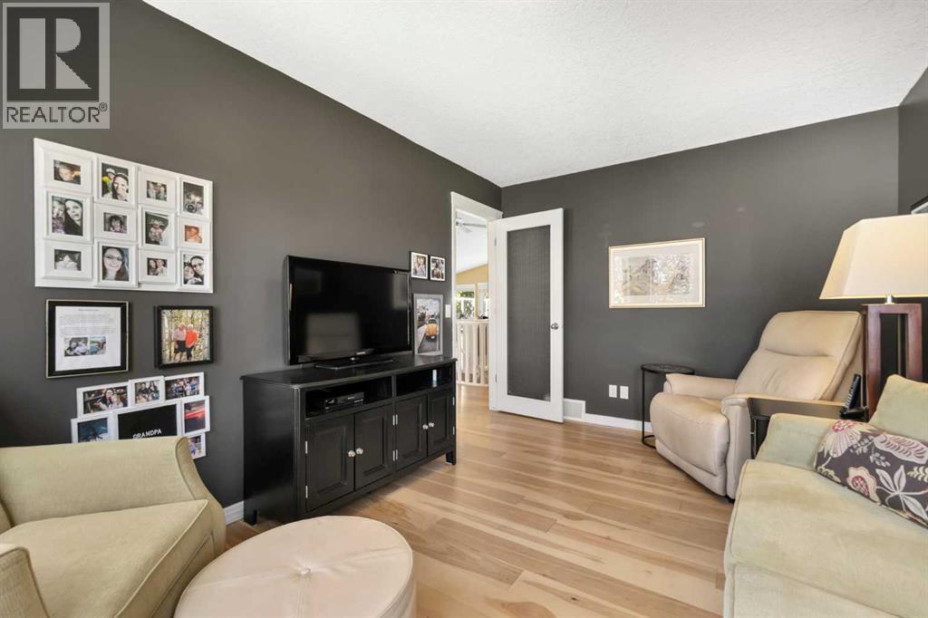 448 Riverside Green NW, High River, Alberta  T1V 2B5 - Photo 5 - A2347107