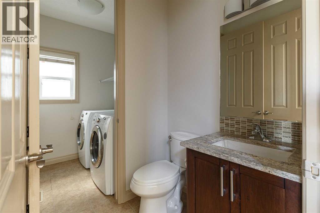 200 Evansborough Way NW, Calgary, Alberta  T3P 0N9 - Photo 5 - A2347879
