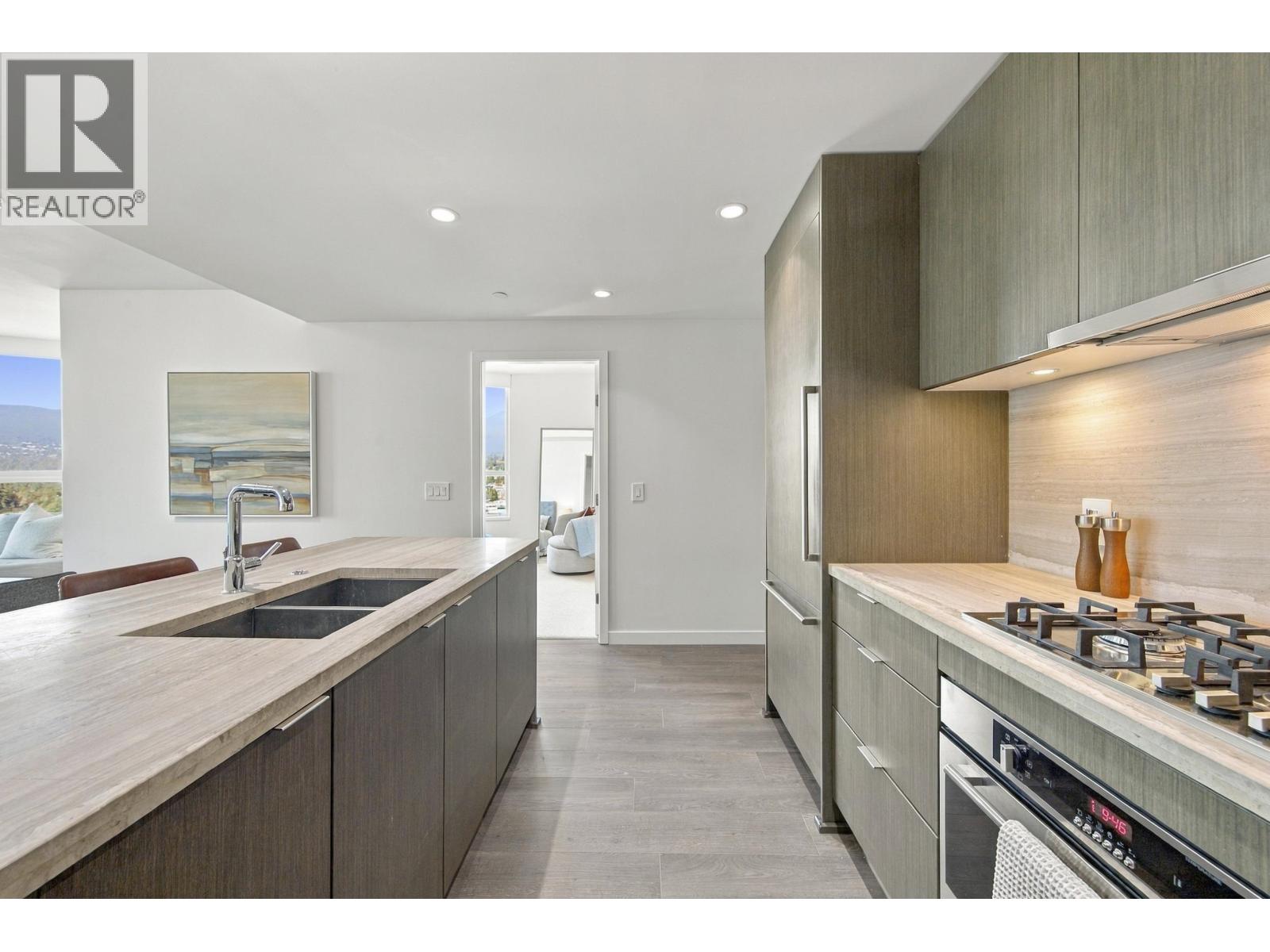 907 112 E 13th Street, North Vancouver, British Columbia  V7L 0E4 - Photo 5 - R3169192