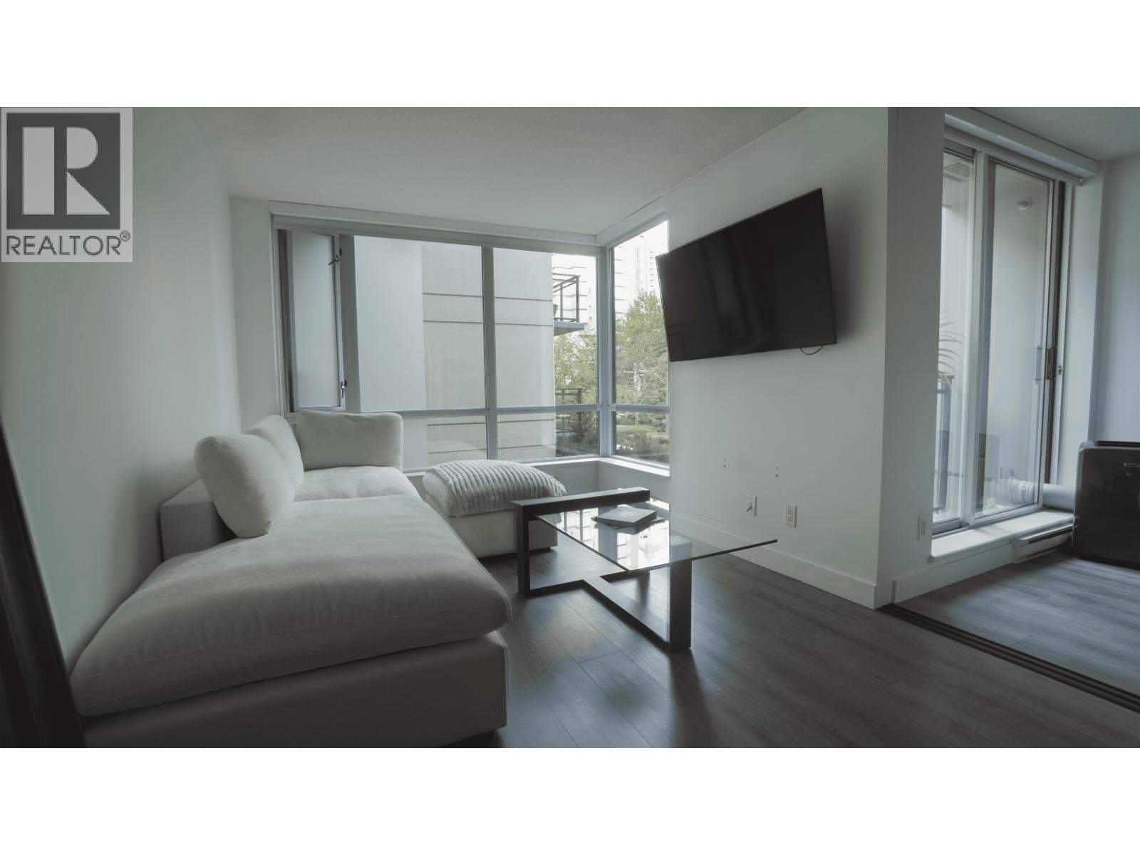 312 1082 Seymour Street, Vancouver, British Columbia  V6B 1X9 - Photo 1 - R3169195