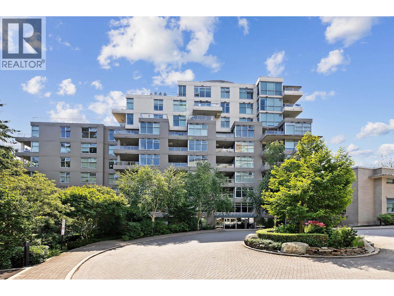 101 9262 UNIVERSITY CRESCENT, Burnaby, British Columbia