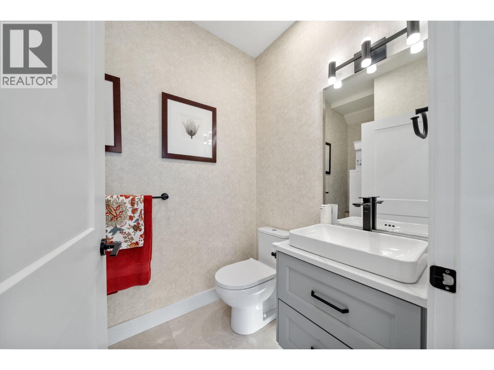 1 2749 E 54th Avenue, Vancouver, British Columbia  V5S 1X7 - Photo 10 - R3169217