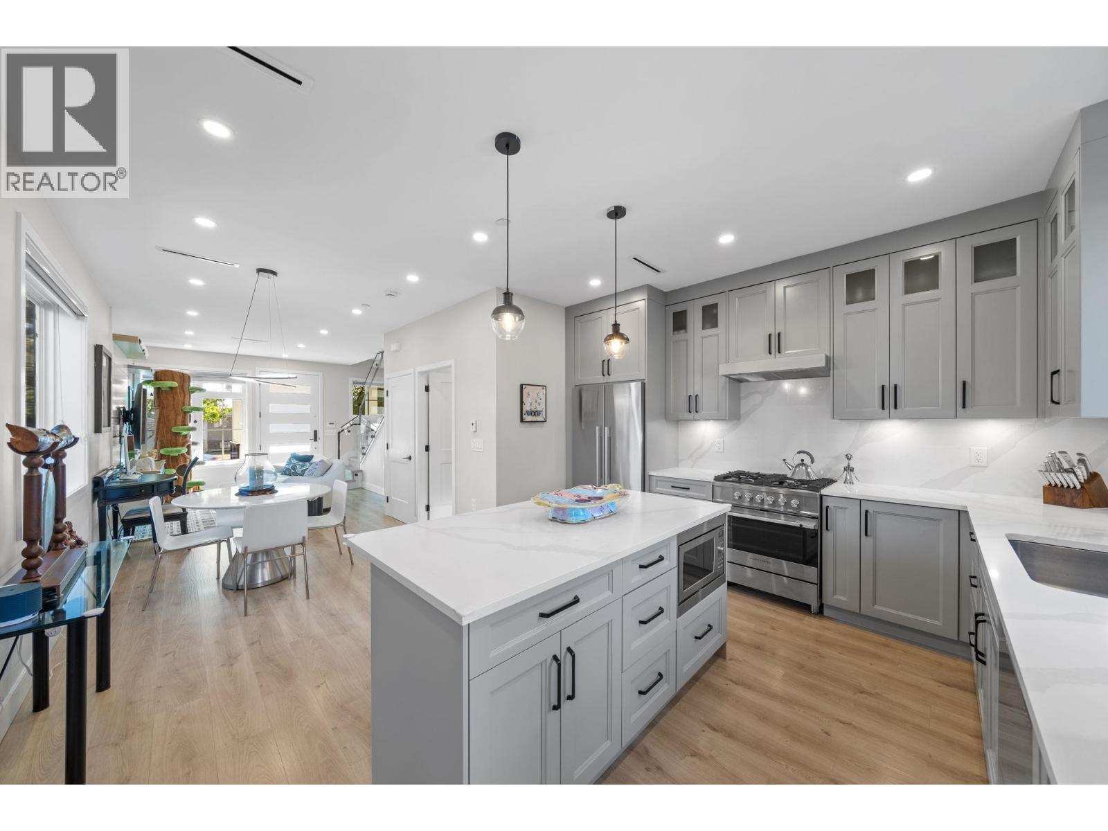 1 2749 E 54th Avenue, Vancouver, British Columbia  V5S 1X7 - Photo 5 - R3169217