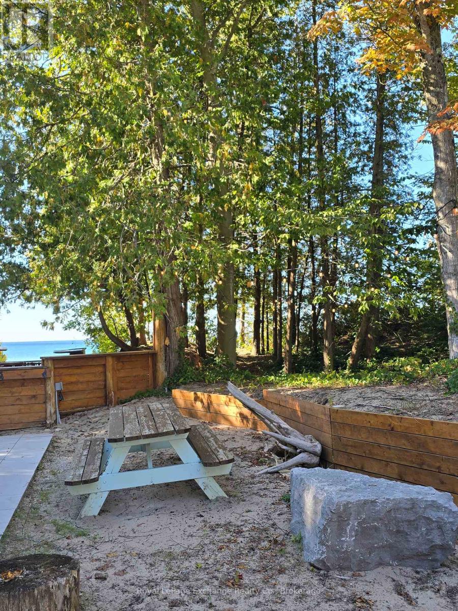 38a Shipley Avenue, Saugeen Shores, Ontario  N0H 2C5 - Photo 4 - X13824756