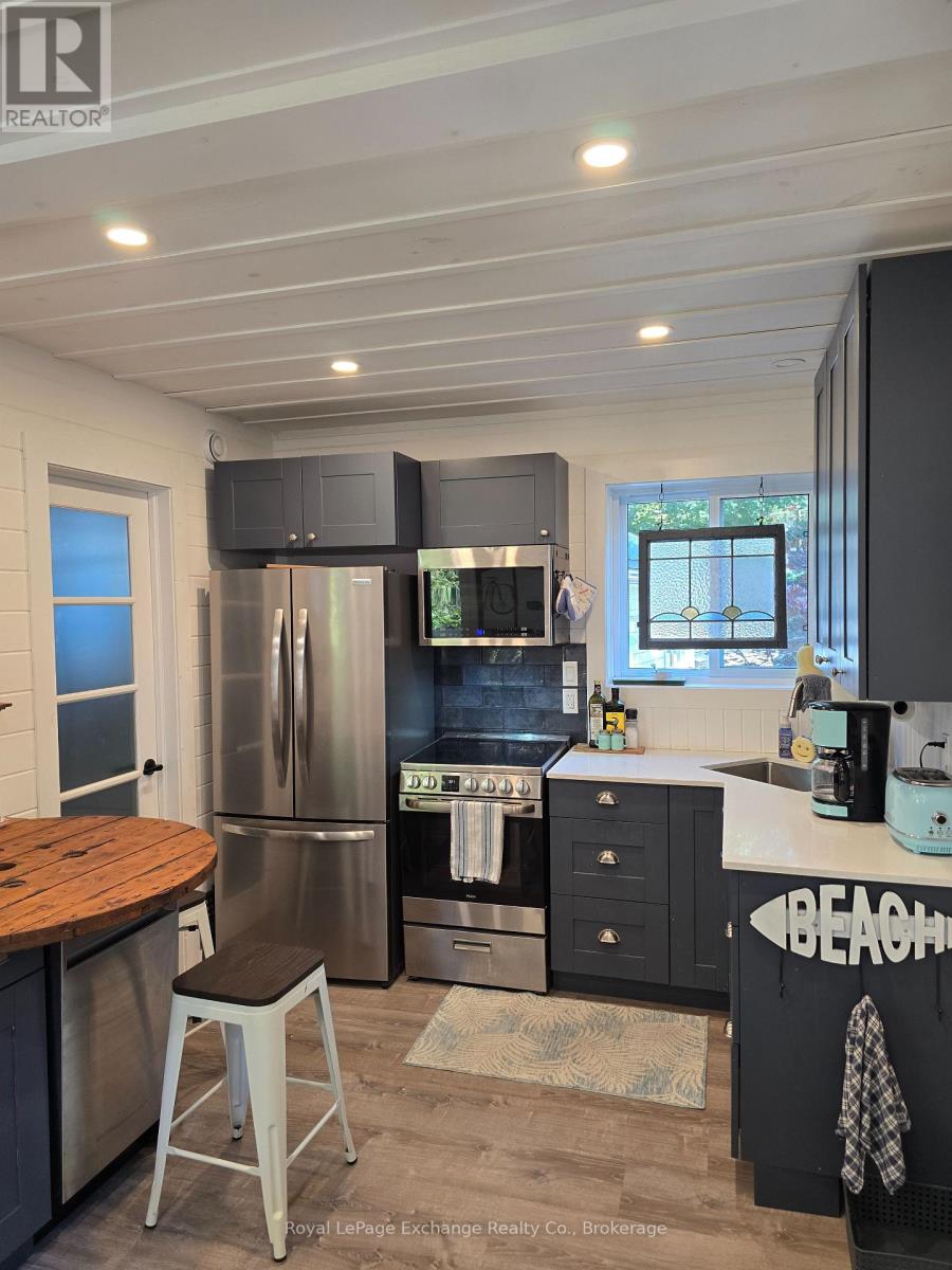 38a Shipley Avenue, Saugeen Shores, Ontario  N0H 2C5 - Photo 9 - X13824756
