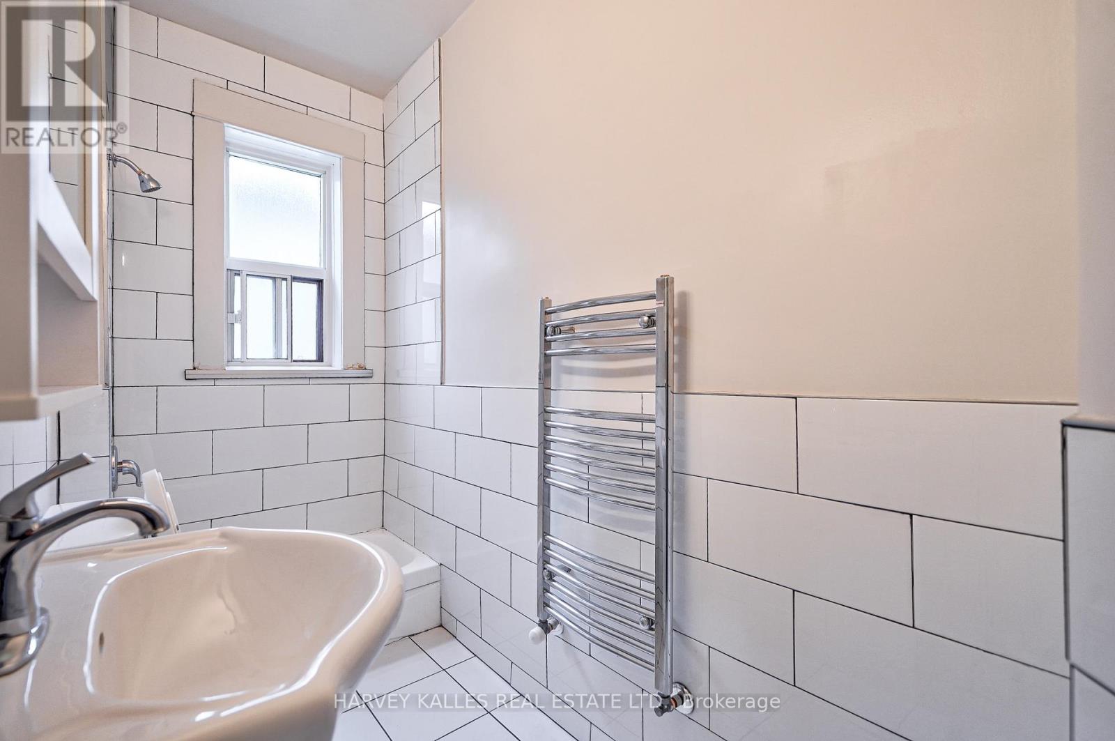 3 - 1074 St Clair Avenue W, Toronto, Ontario  M6E 3H3 - Photo 21 - C13824714