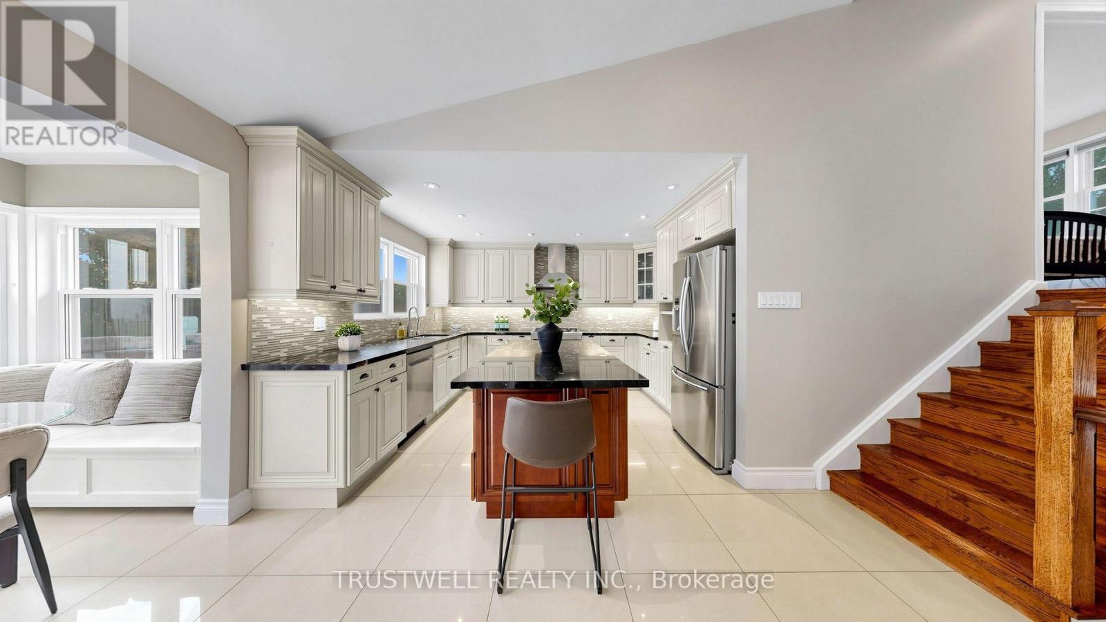 23 Shawfield Crescent, Toronto, Ontario  M3A 1R9 - Photo 10 - C13824716