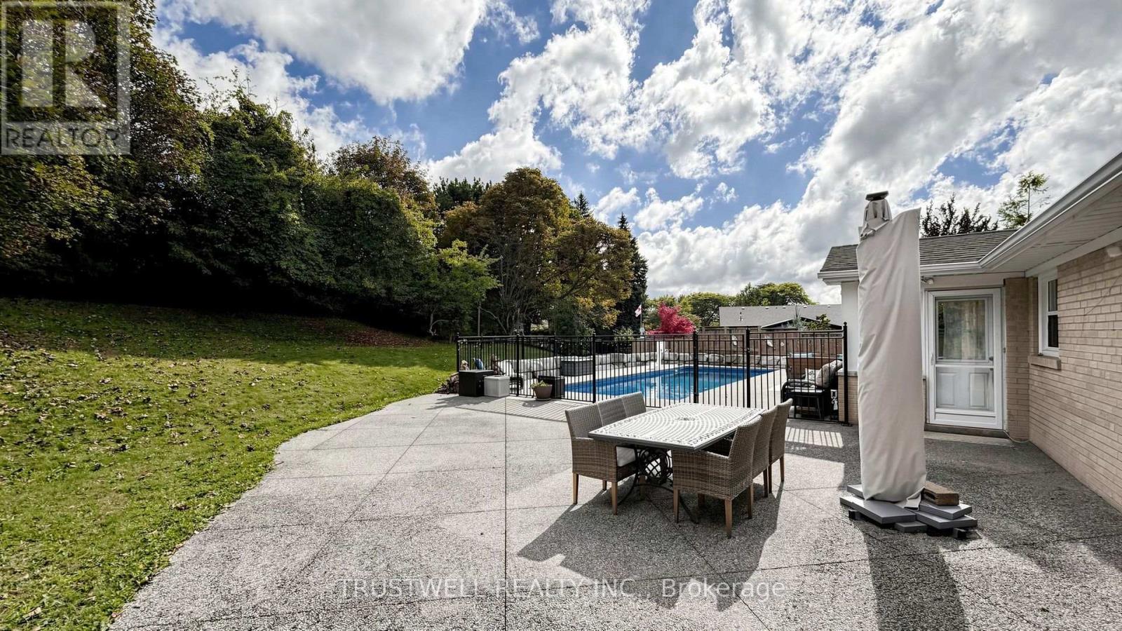 23 Shawfield Crescent, Toronto, Ontario  M3A 1R9 - Photo 38 - C13824716