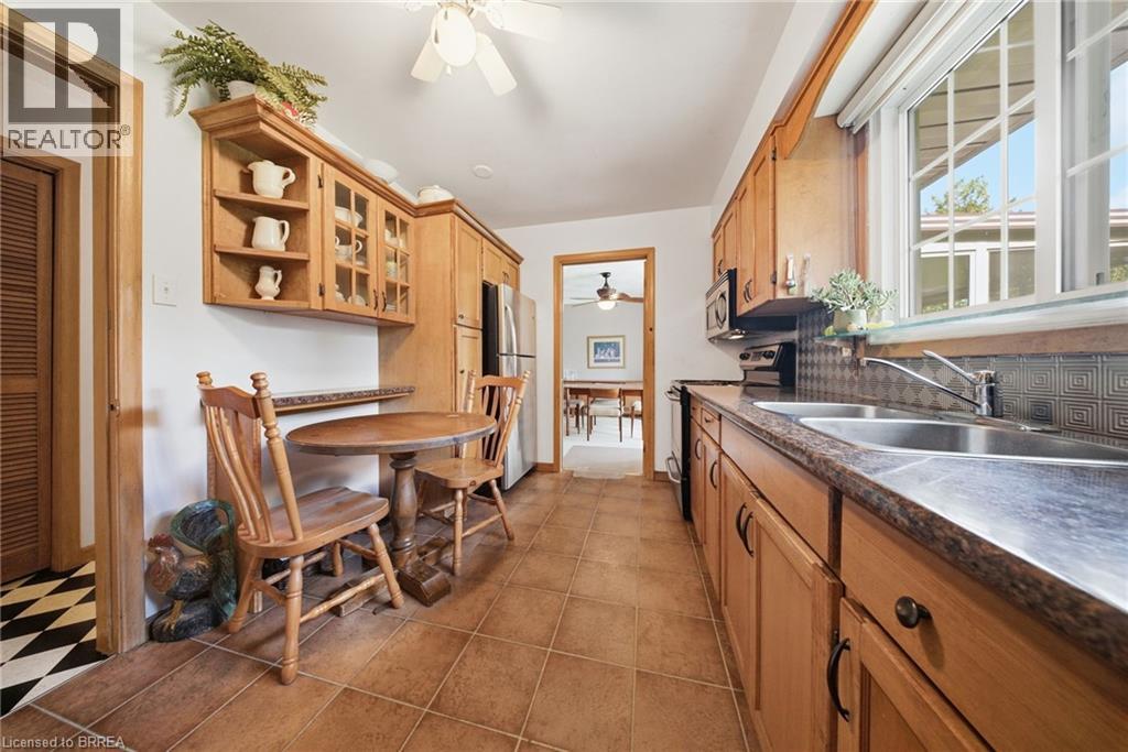 14 Falkland Road, Falkland, Ontario  N3L 3E3 - Photo 15 - 40860930