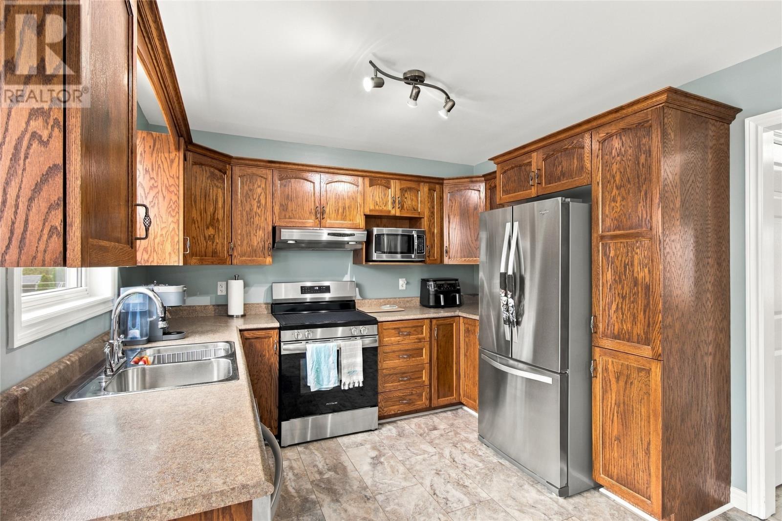 176 Green Acre Drive, St John's, Newfoundland & Labrador  A1H 1C3 - Photo 8 - 1303529