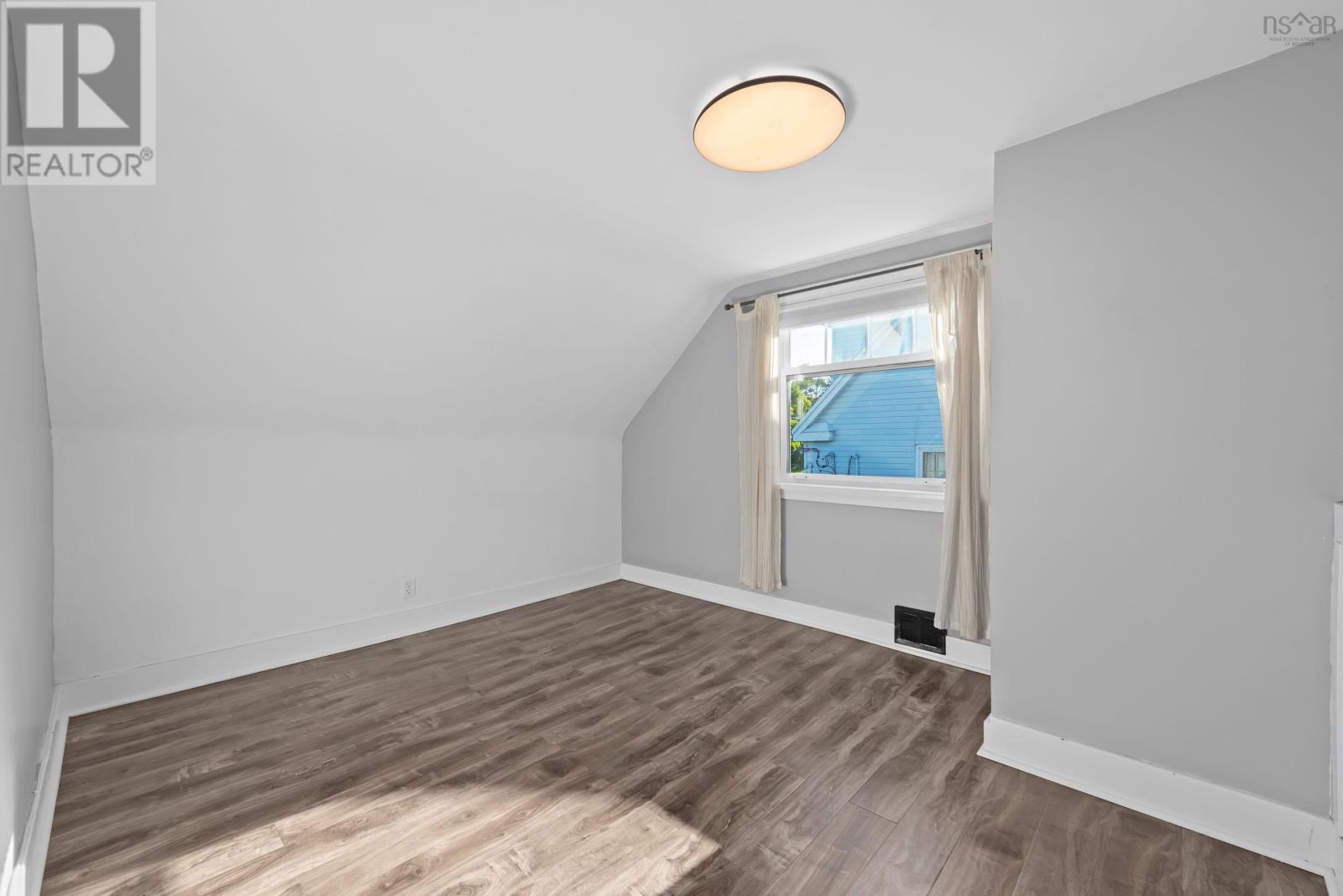 15 Central Avenue, Halifax, Nova Scotia  B3N 2H2 - Photo 17 - 202624274