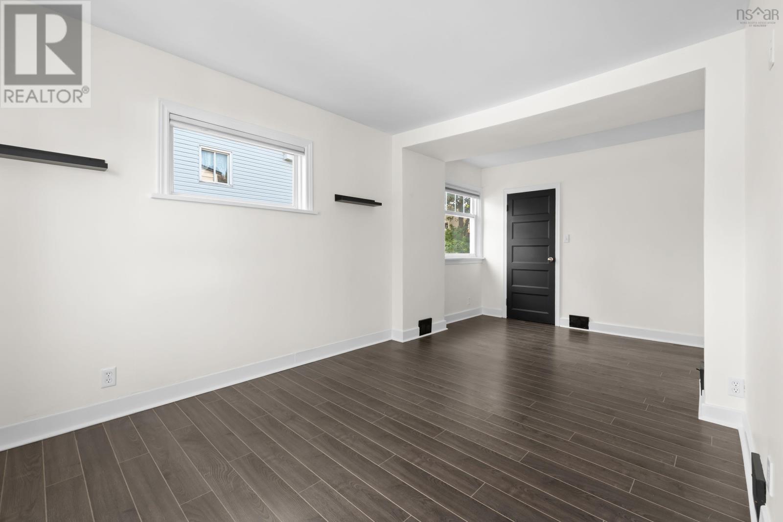 15 Central Avenue, Halifax, Nova Scotia  B3N 2H2 - Photo 6 - 202624274
